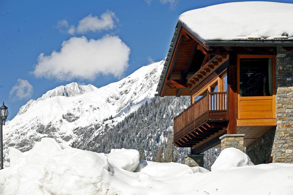 Les Combes Hotel La Salle Exterior photo